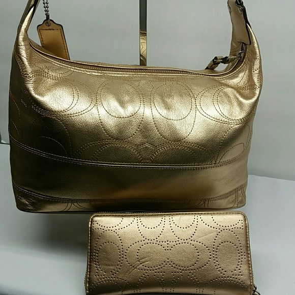 PRICE FIRM METALLIC GOLD LEATHER BAG AND WALLET - Picture 5 of 8